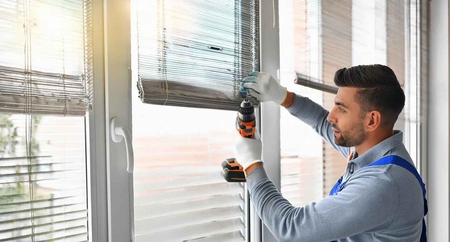 blinds fixing